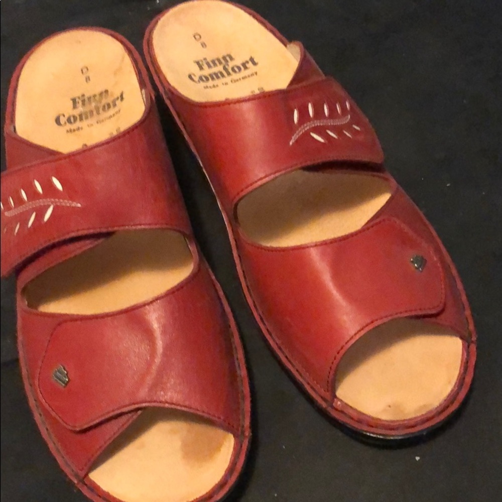Red Finn Comfort sandals